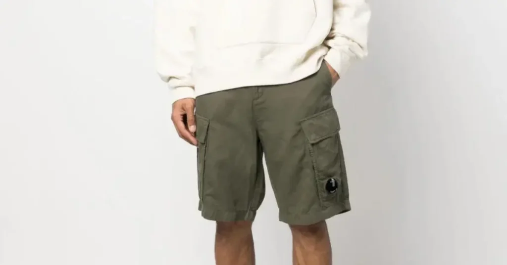 How to style cargo shorts