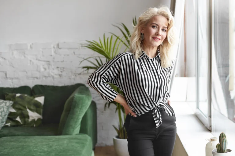 How to Dress Stylish Over 50
