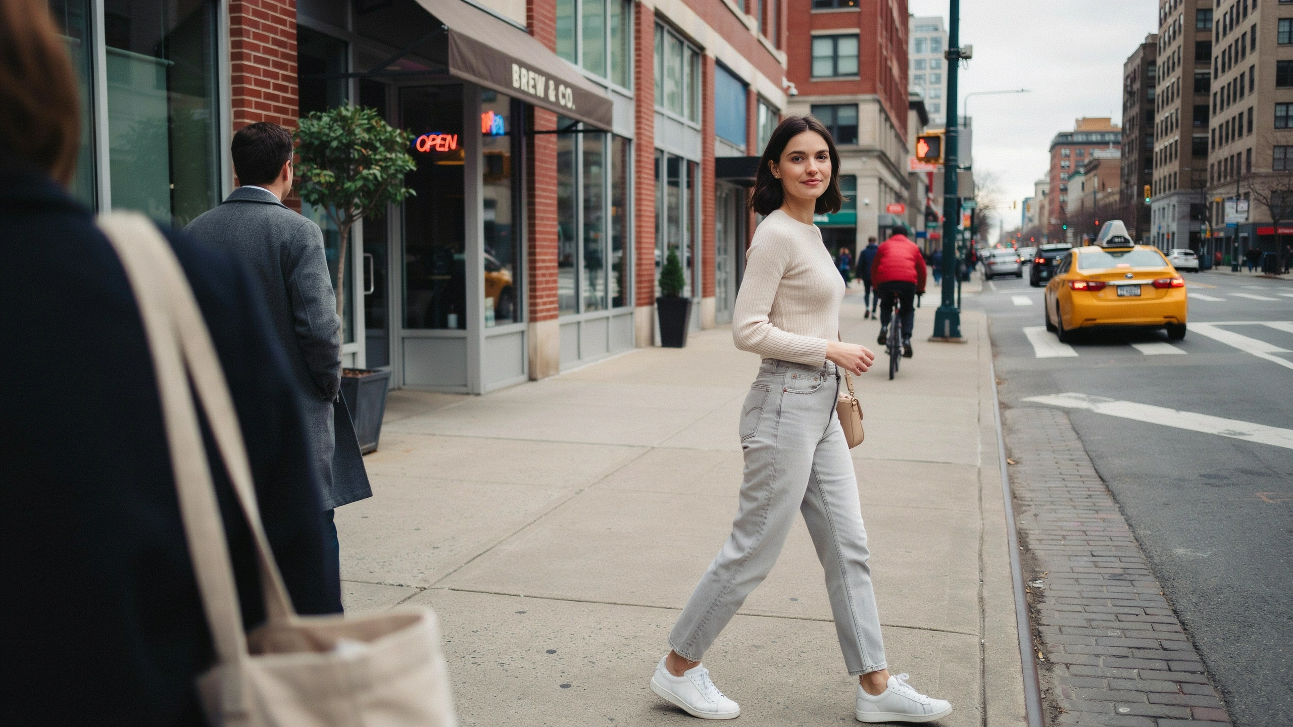 Grey Jeans Outfits for Petite Women