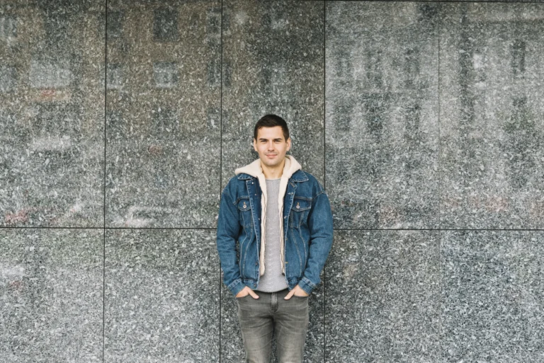 Grey Jeans Outfits for Men